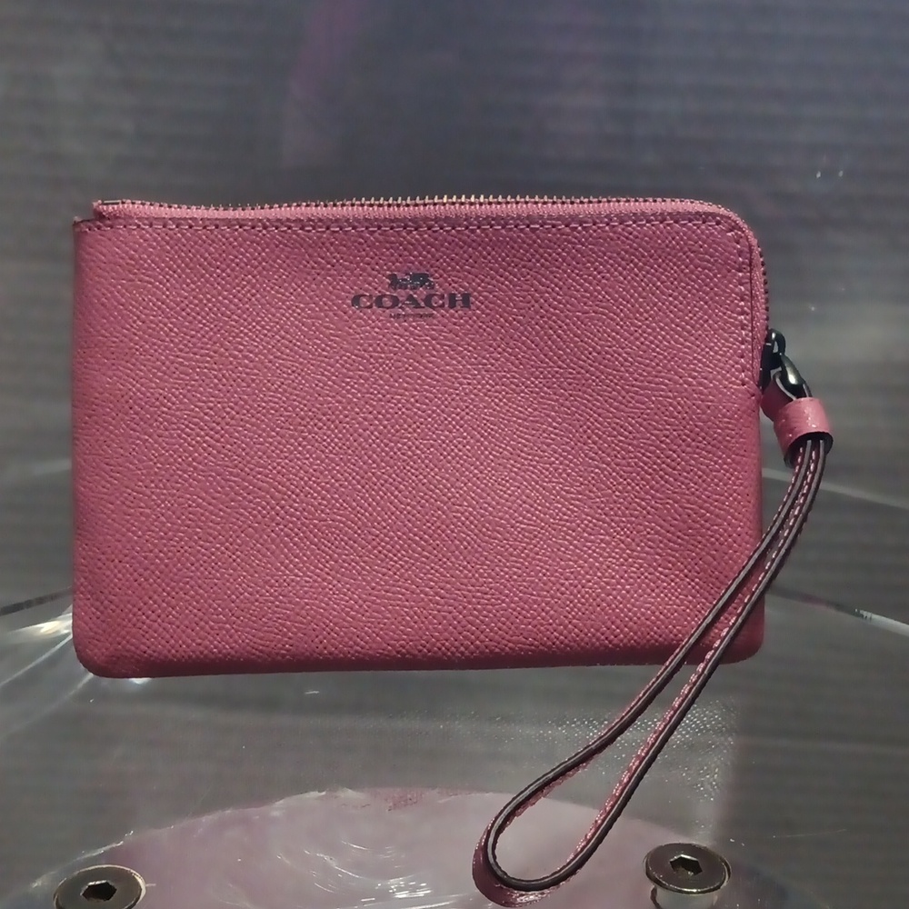 Coach Wristlet - Picture 1 of 6